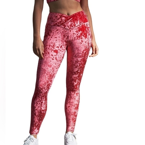 NWT Fabletics High Waisted Crushed Velour Crossover Leggings - Picture 2 of 16